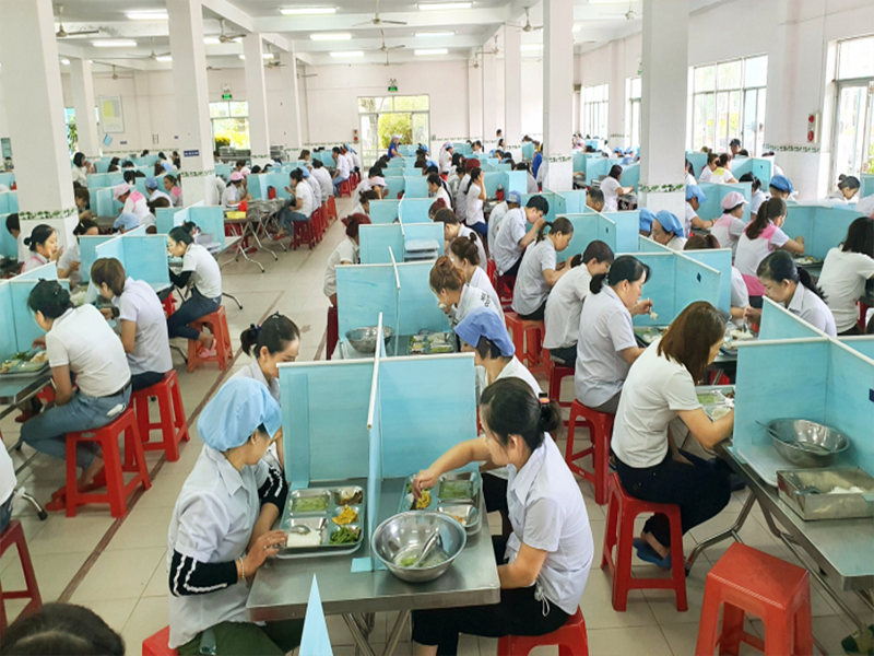 Hình ảnh cung cấp suất ăn công nghiệp tại Bến Cát- Suất ăn công nghiệp Ngọc Mai