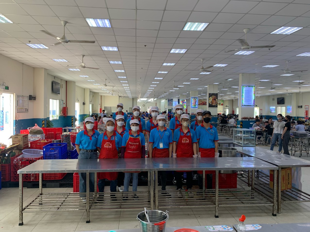 Hình ảnh nhân viên công ty Suất ăn công nghiệp Ngọc Mai