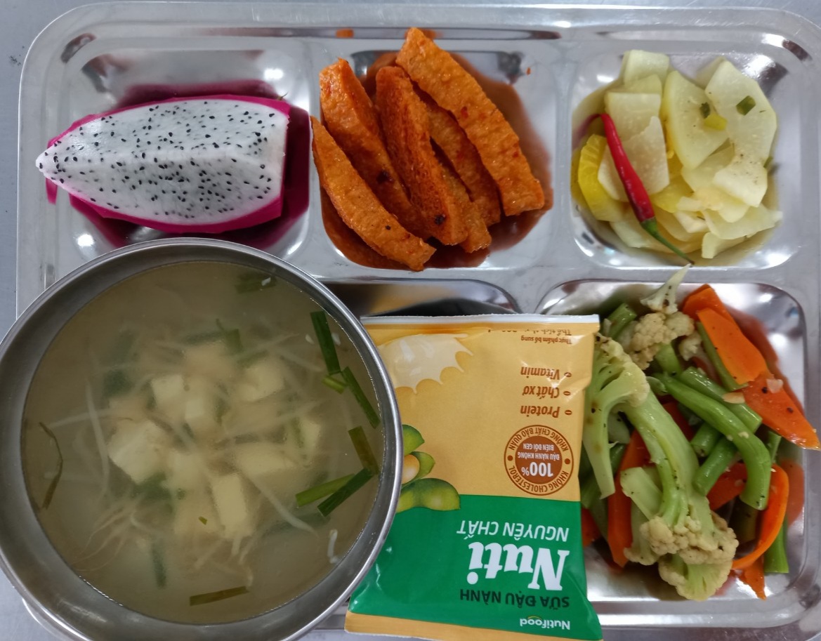 Hình ảnh thực đơn suất ăn Ngọc Mai