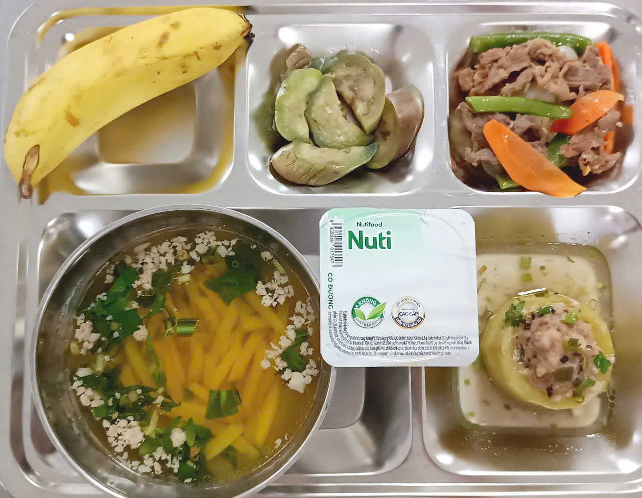 Suất ăn công nghiệp Ngọc Mai: suất ăn công nghiệp tại KCN Kim Huy, Bình Dương 